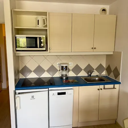 Appartement 4 Personnes Entierement Renove En Oct 25 Domaine De Valescure Apartment *